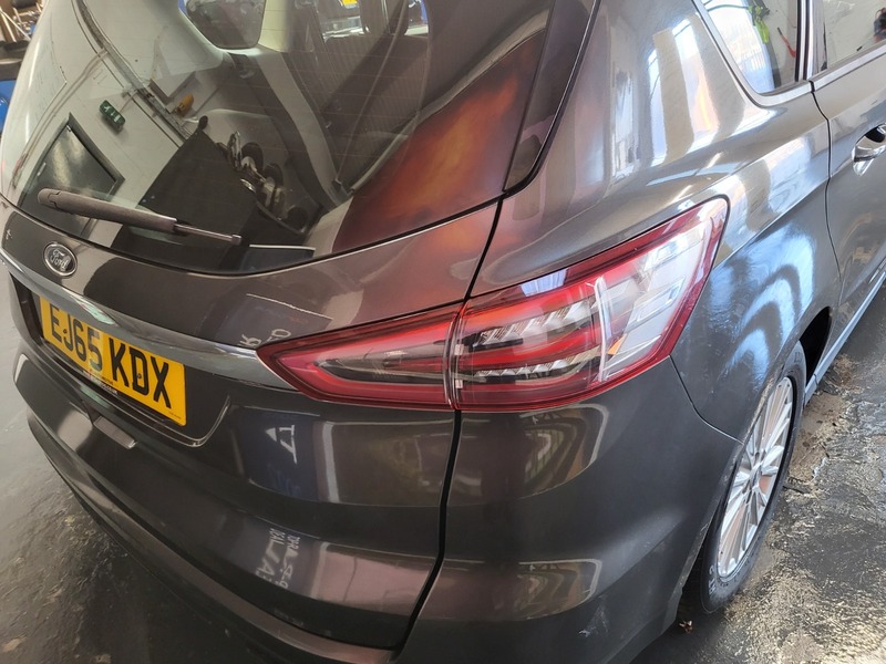 Used Ford S-Max 2015 for sale - 76712197: Photo 13