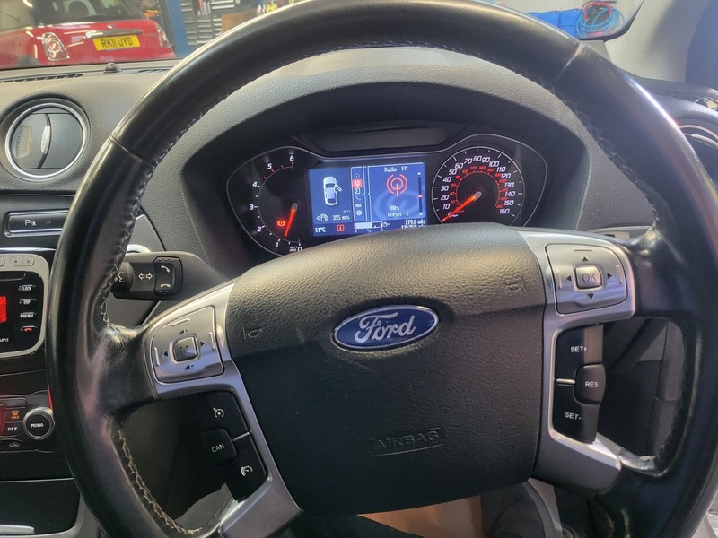 Used Ford Mondeo 2012 for sale - 76376423: Photo 12