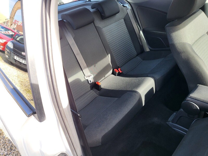 Used Volkswagen Polo 2011 for sale - 77735325: Photo 19