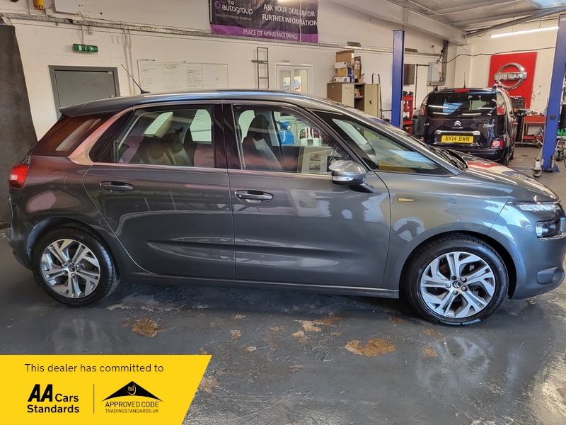 Used Citroen C4 Picasso 2016 for sale - 76896675: Photo 8