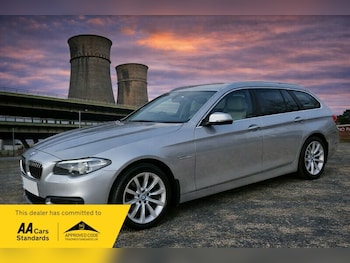 Used BMW 5 Series 2014 for sale - 77681500: Photo