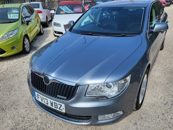 Used Skoda Superb 2013 for sale - 79314285: Photo