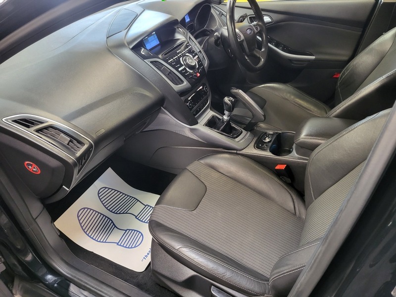 Used Ford Focus 2012 for sale - 76725217: Photo 23