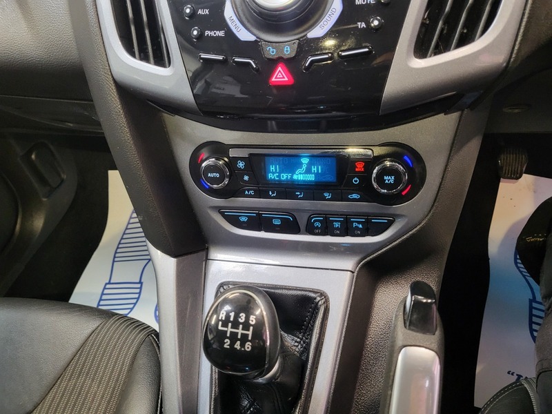 Used Ford Focus 2012 for sale - 76725217: Photo 7