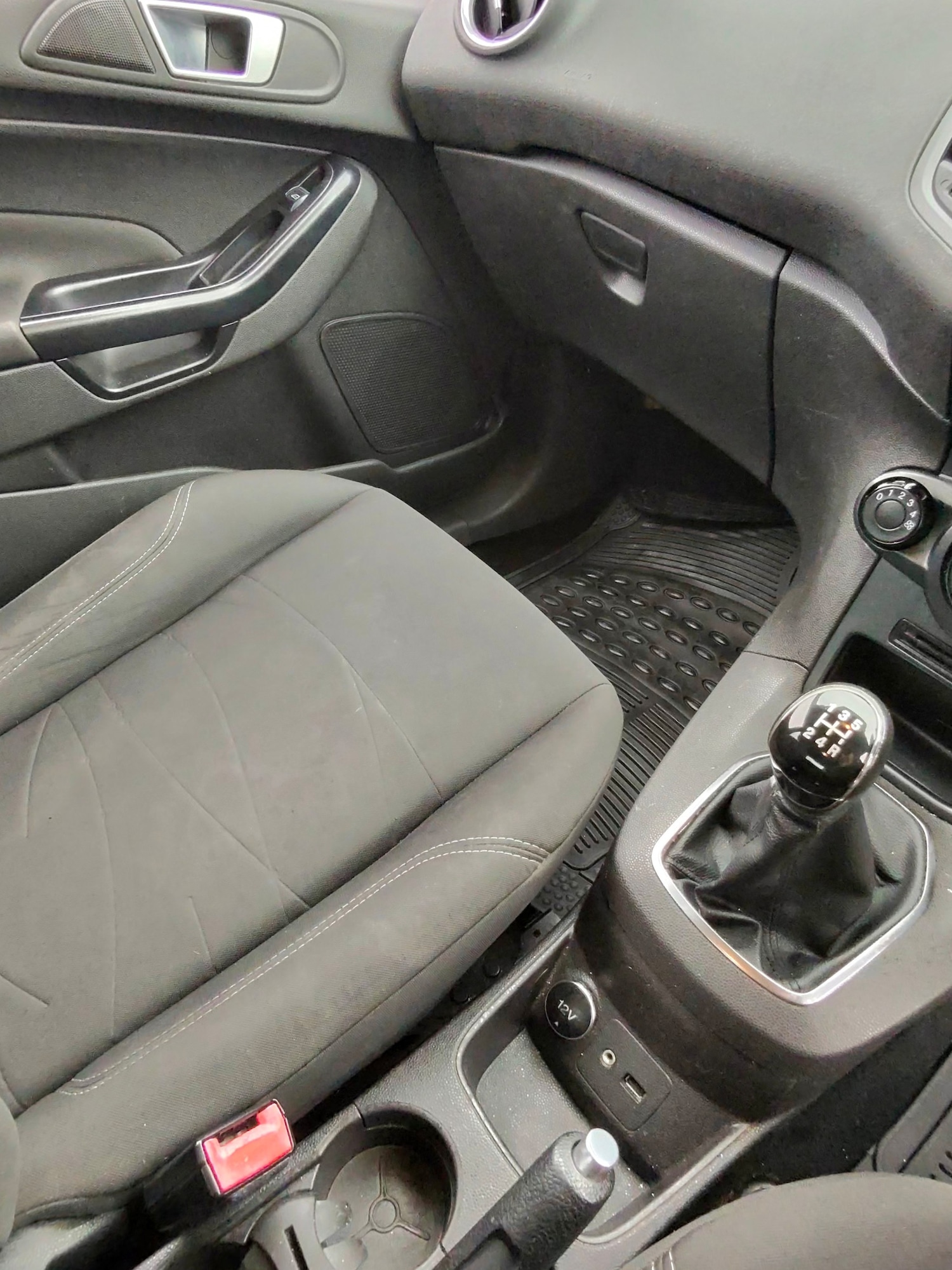 Used Ford Fiesta 2015 for sale - 77324667: Photo 10