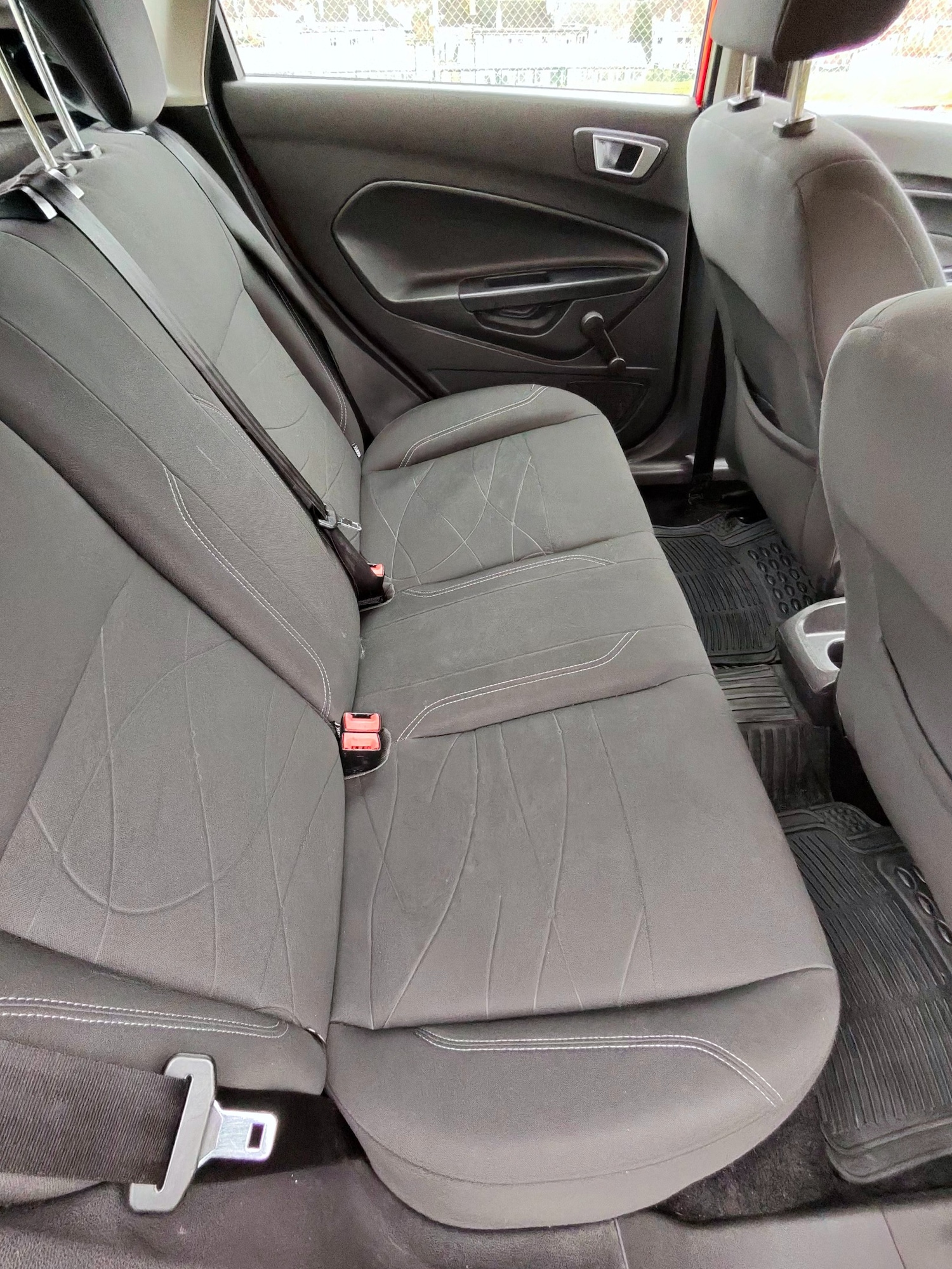 Used Ford Fiesta 2015 for sale - 77324667: Photo 12