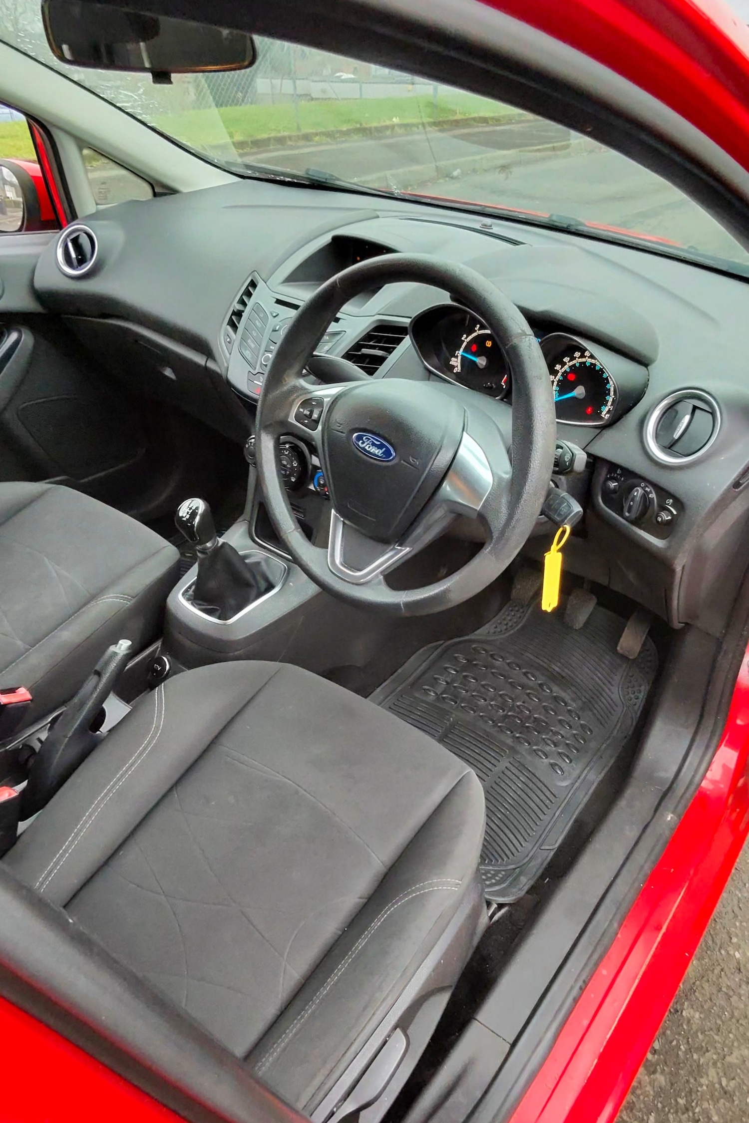 Used Ford Fiesta 2015 for sale - 77324667: Photo 6
