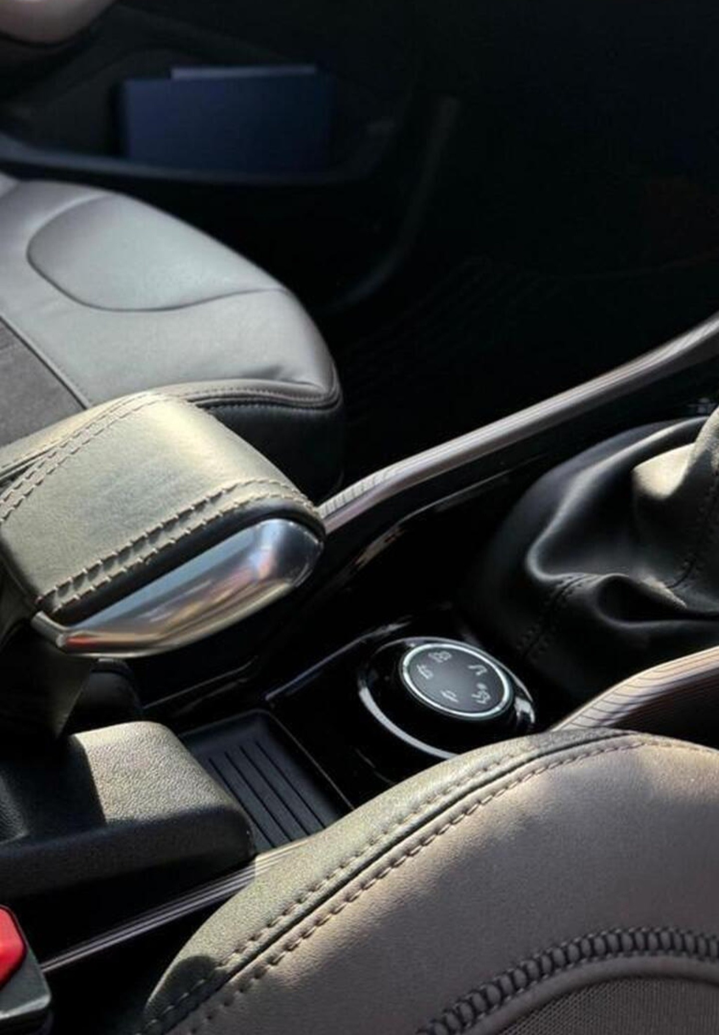 Used Peugeot 2008 2014 for sale - 77170393: Photo 21