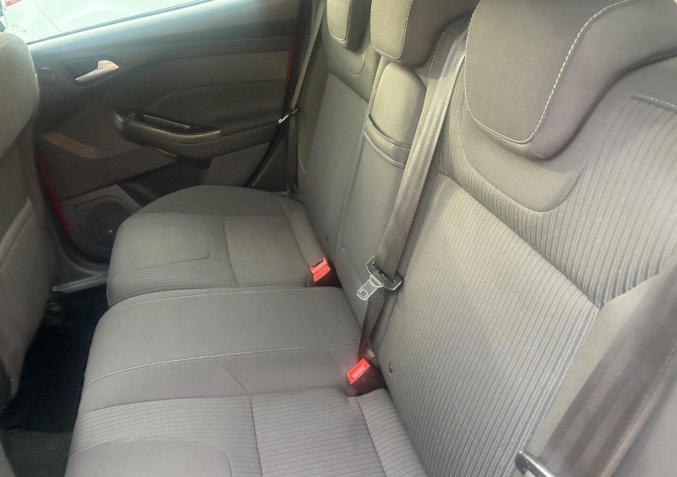 Used Ford Focus 2012 for sale - 76922009: Photo 16