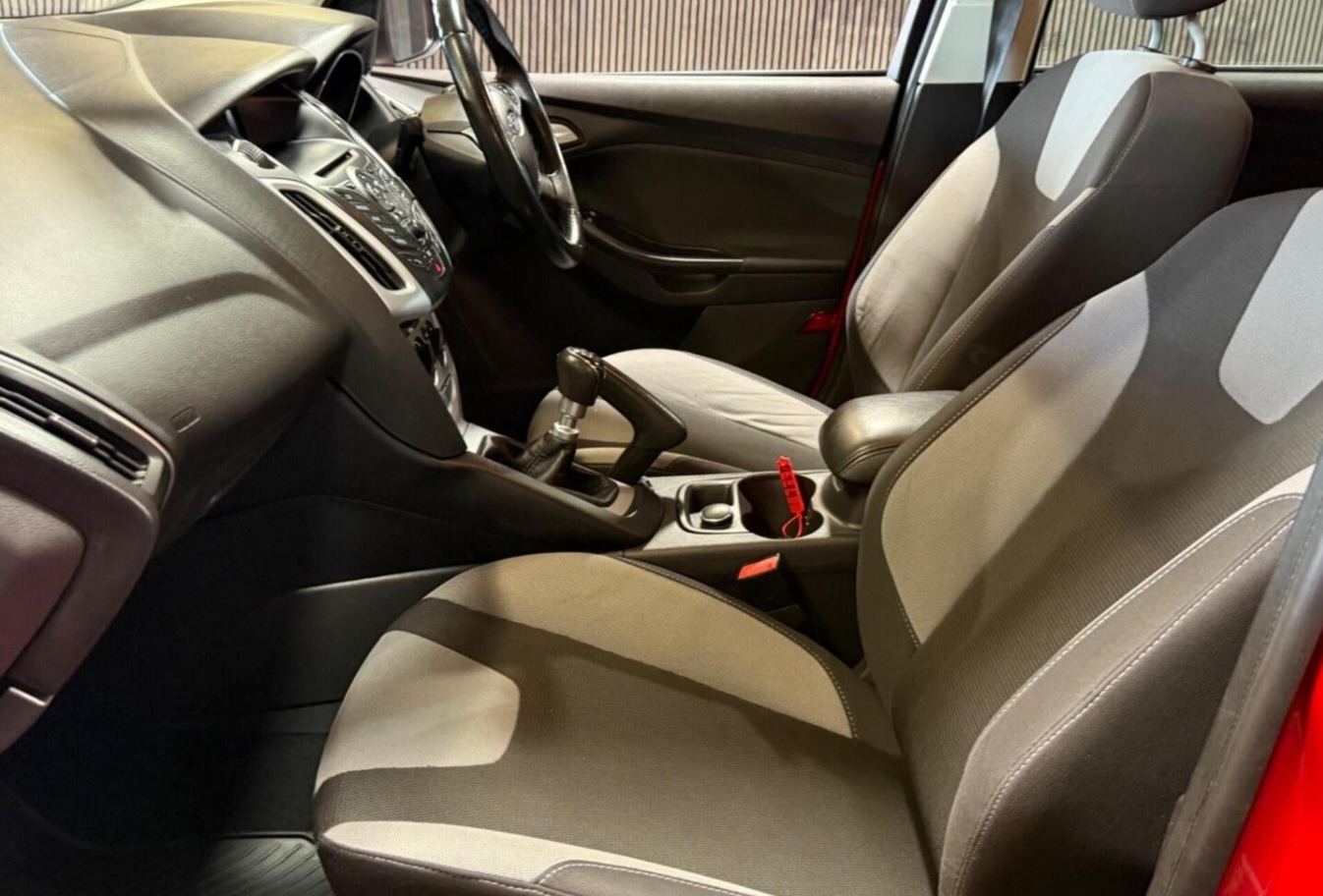 Used Ford Focus 2012 for sale - 76922009: Photo 19