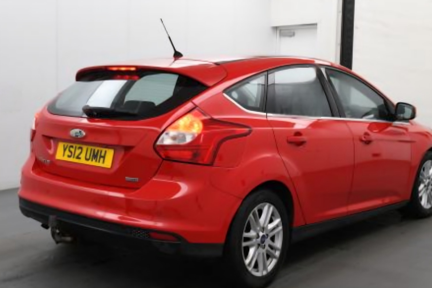 Used Ford Focus 2012 for sale - 76922009: Photo 2