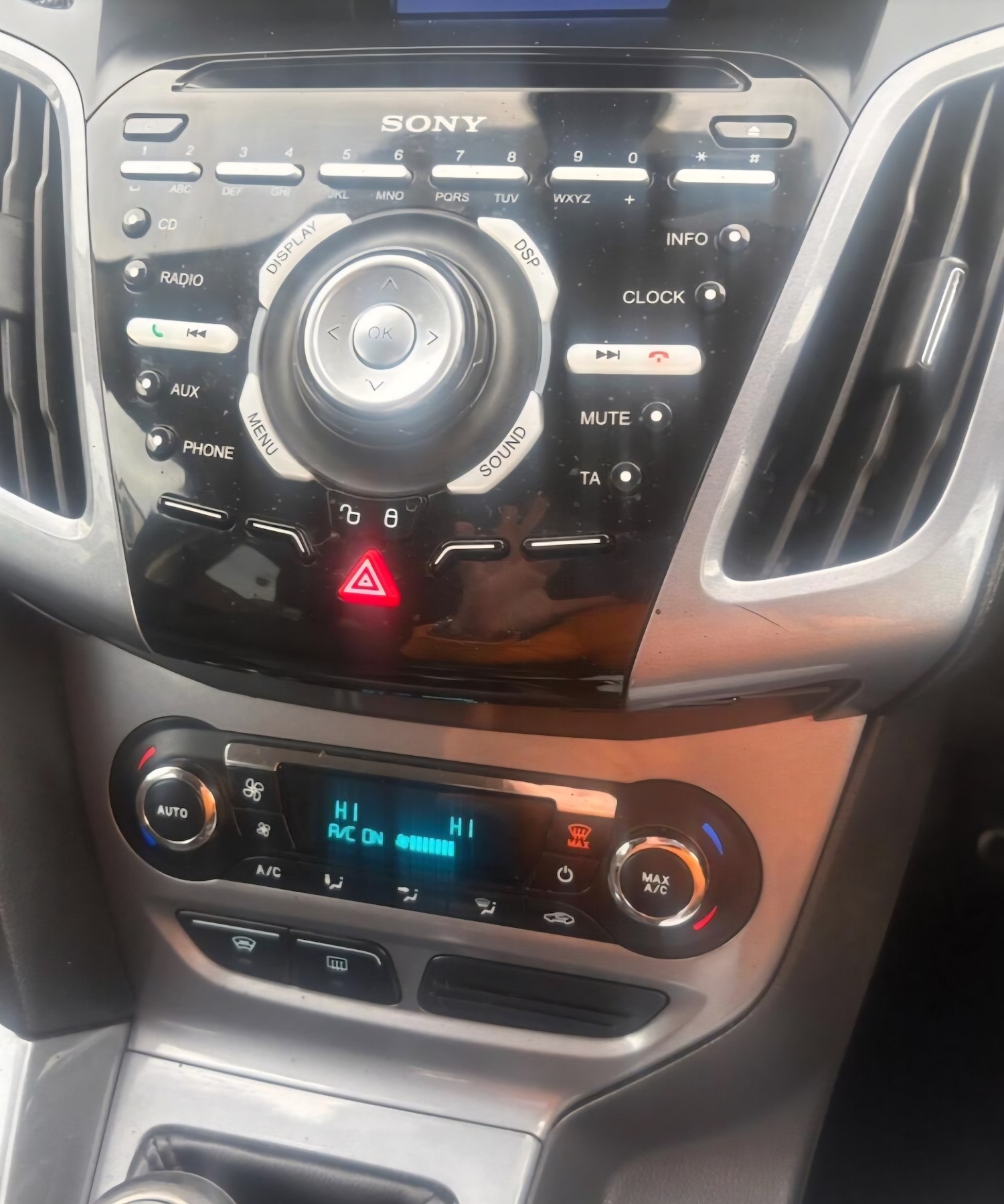 Used Ford Focus 2012 for sale - 76922009: Photo 23