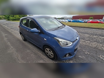 Used Hyundai i10 2015 for sale - 79311792: Photo