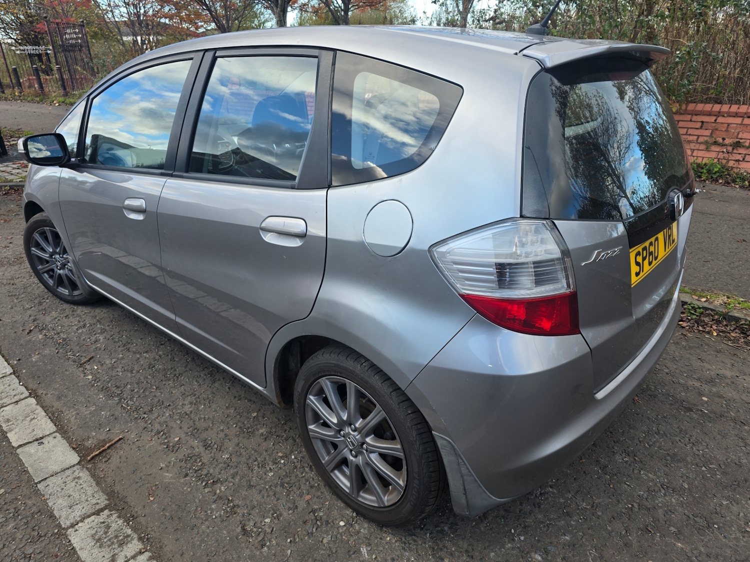 Used Honda Jazz 2010 for sale - 76861909: Photo 3