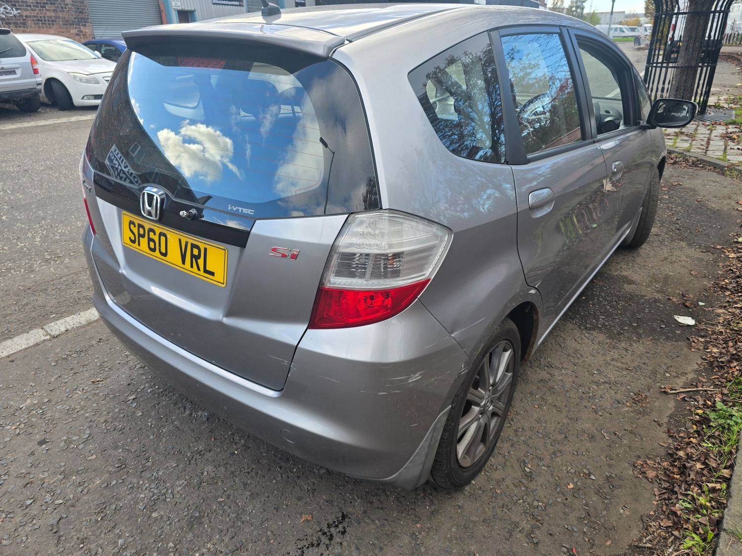 Used Honda Jazz 2010 for sale - 76861909: Photo 4