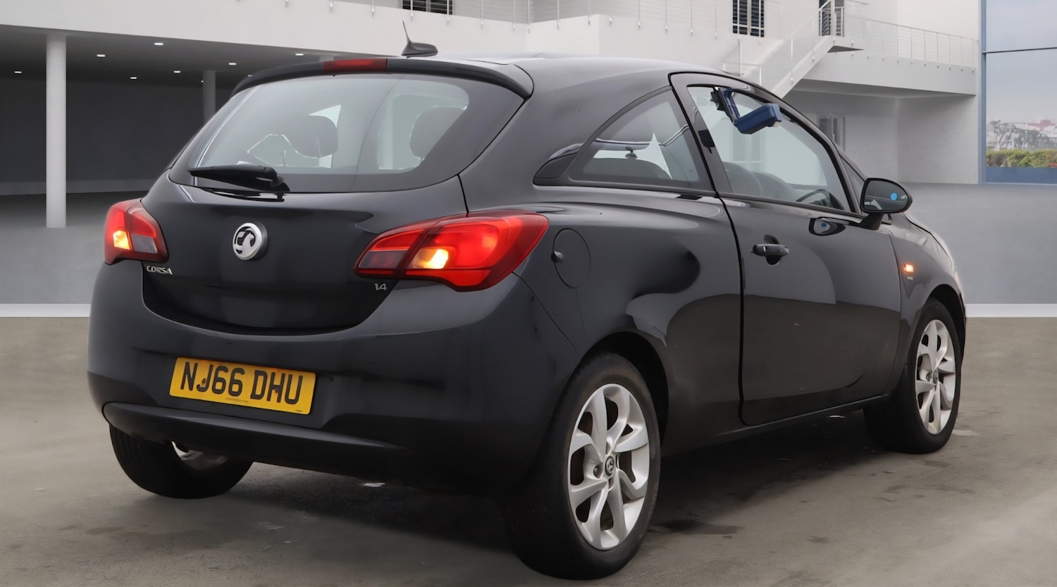 Used Vauxhall Corsa 2016 for sale - 77681948: Photo 4