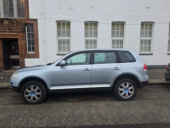 Used Volkswagen Touareg 2005 for sale - 76861900: Photo