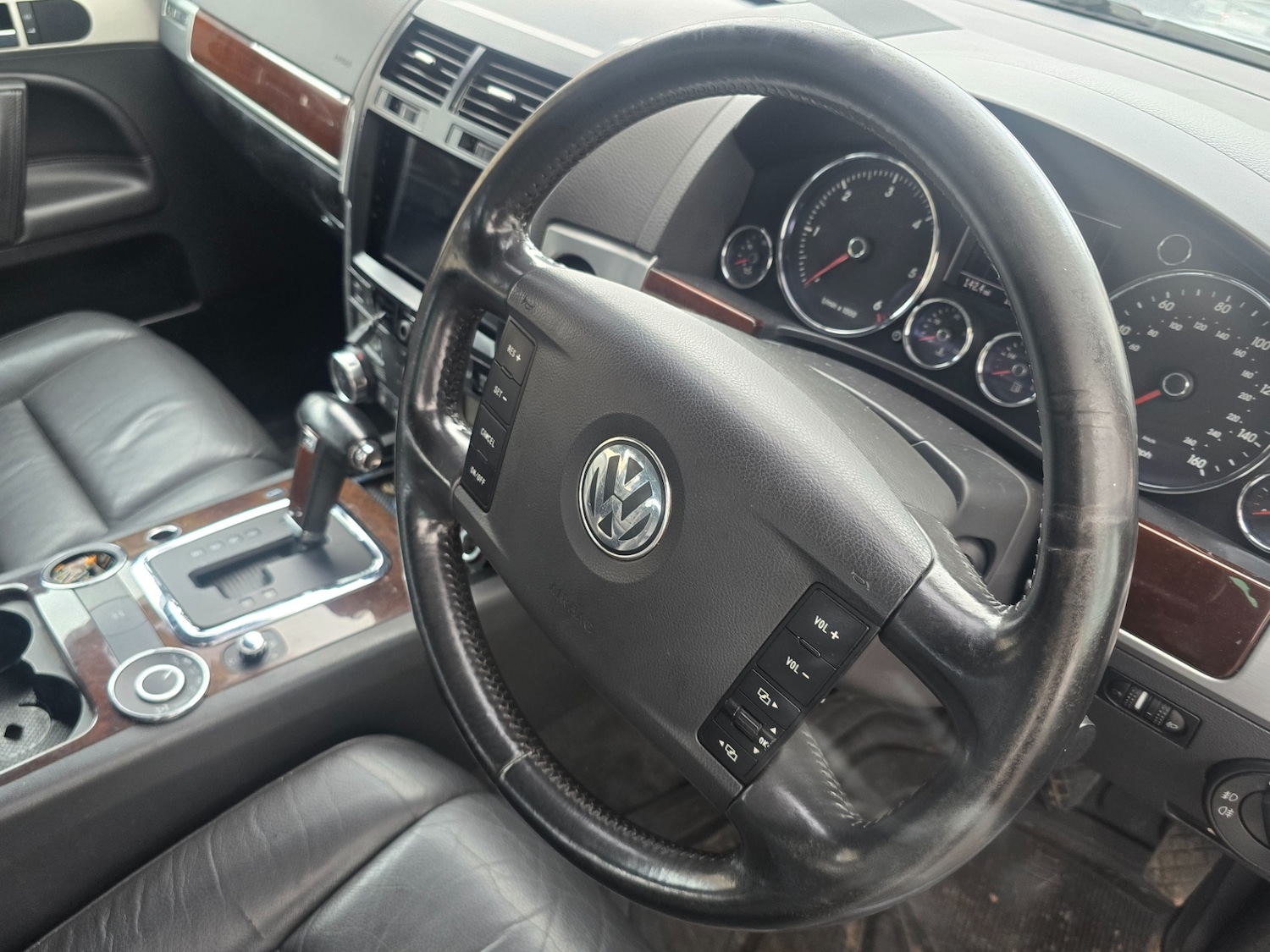 Used Volkswagen Touareg 2005 for sale - 76861900: Photo 6