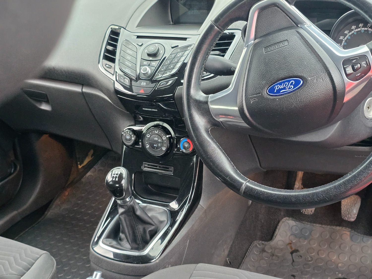 Used Ford Fiesta 2014 for sale - 76860102: Photo 12