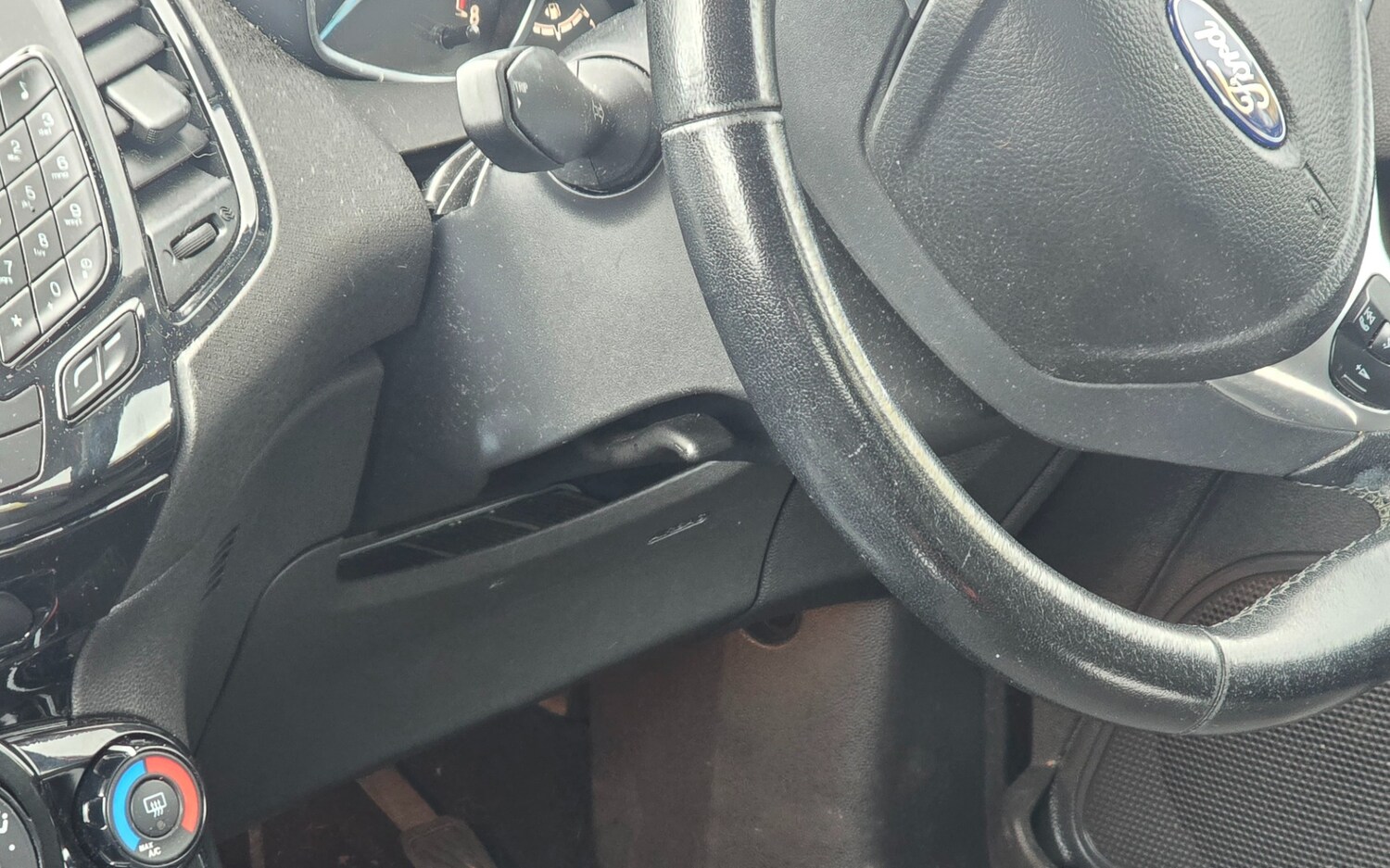 Used Ford Fiesta 2014 for sale - 76860102: Photo 18