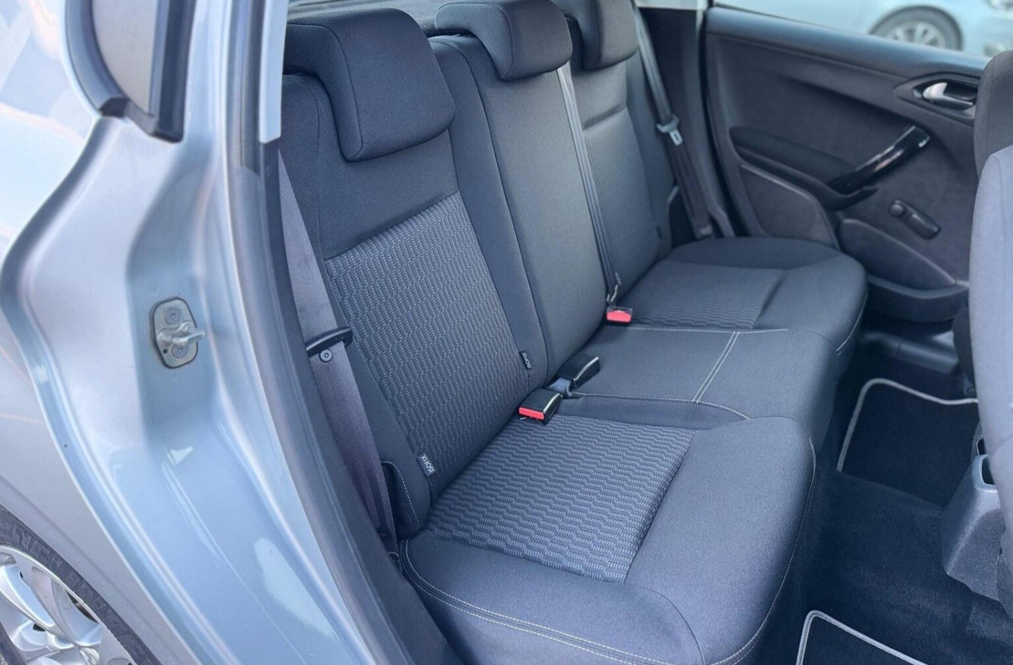 Used Peugeot 208 2018 for sale - 77326527: Photo 13