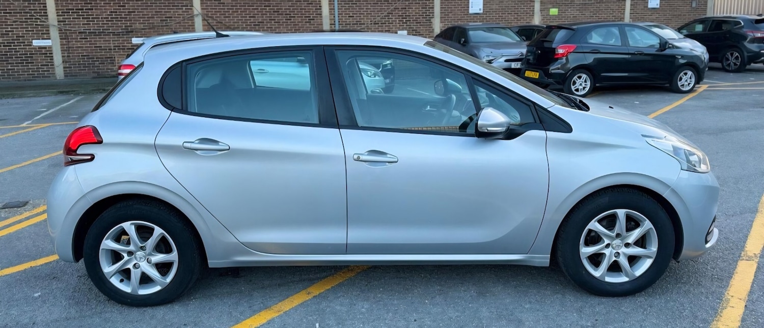 Used Peugeot 208 2018 for sale - 77326527: Photo 18