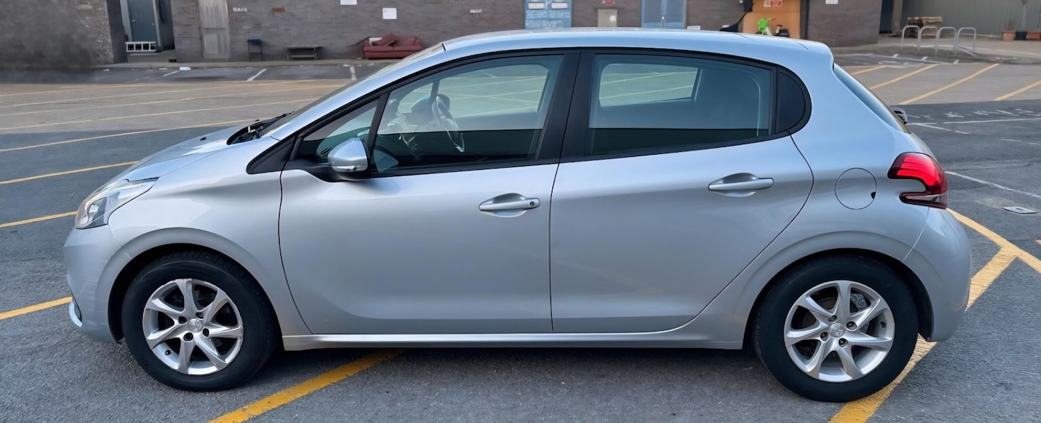 Used Peugeot 208 2018 for sale - 77326527: Photo 19