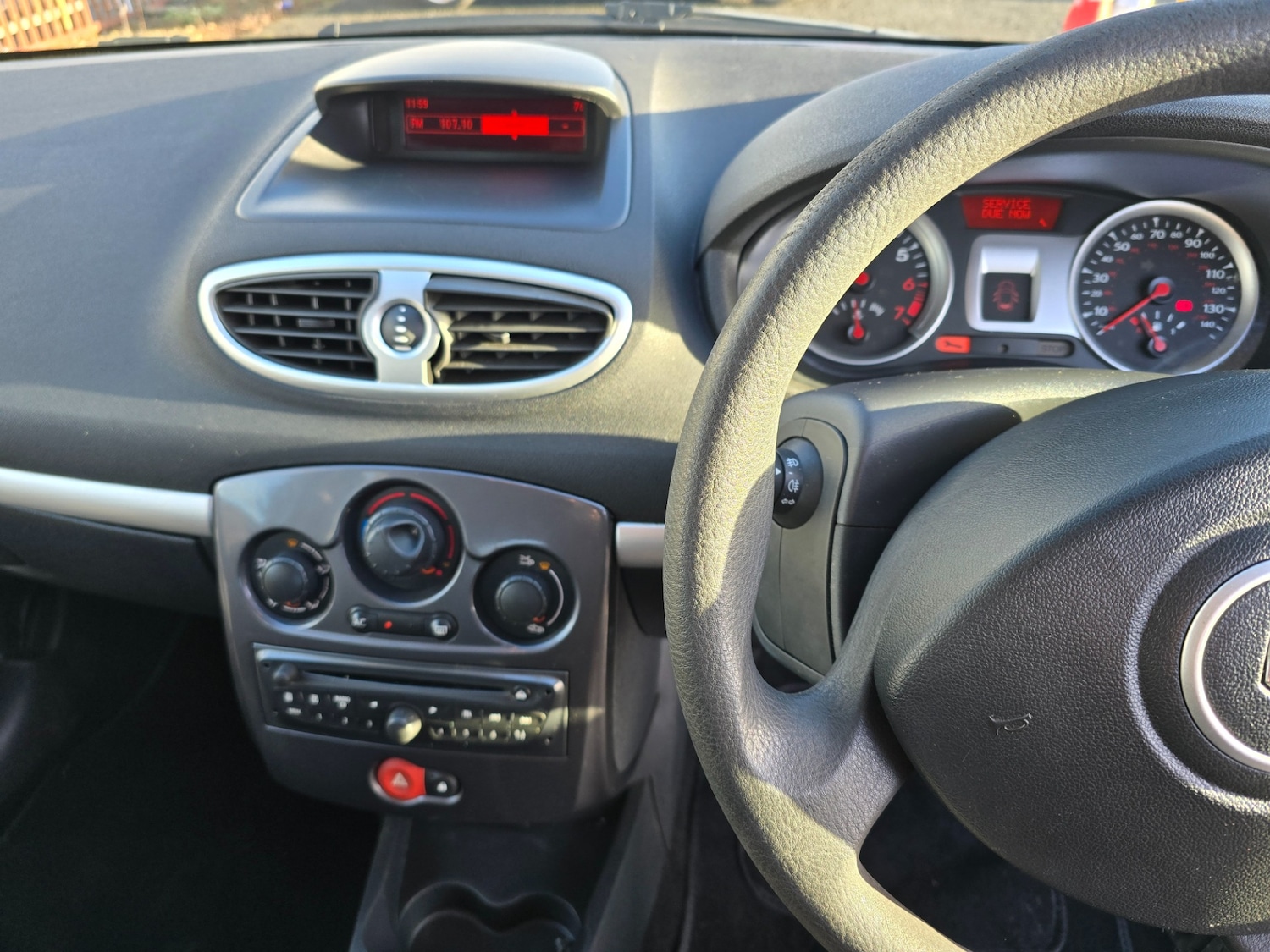 Used Renault Clio 2012 for sale - 77202393: Photo 7