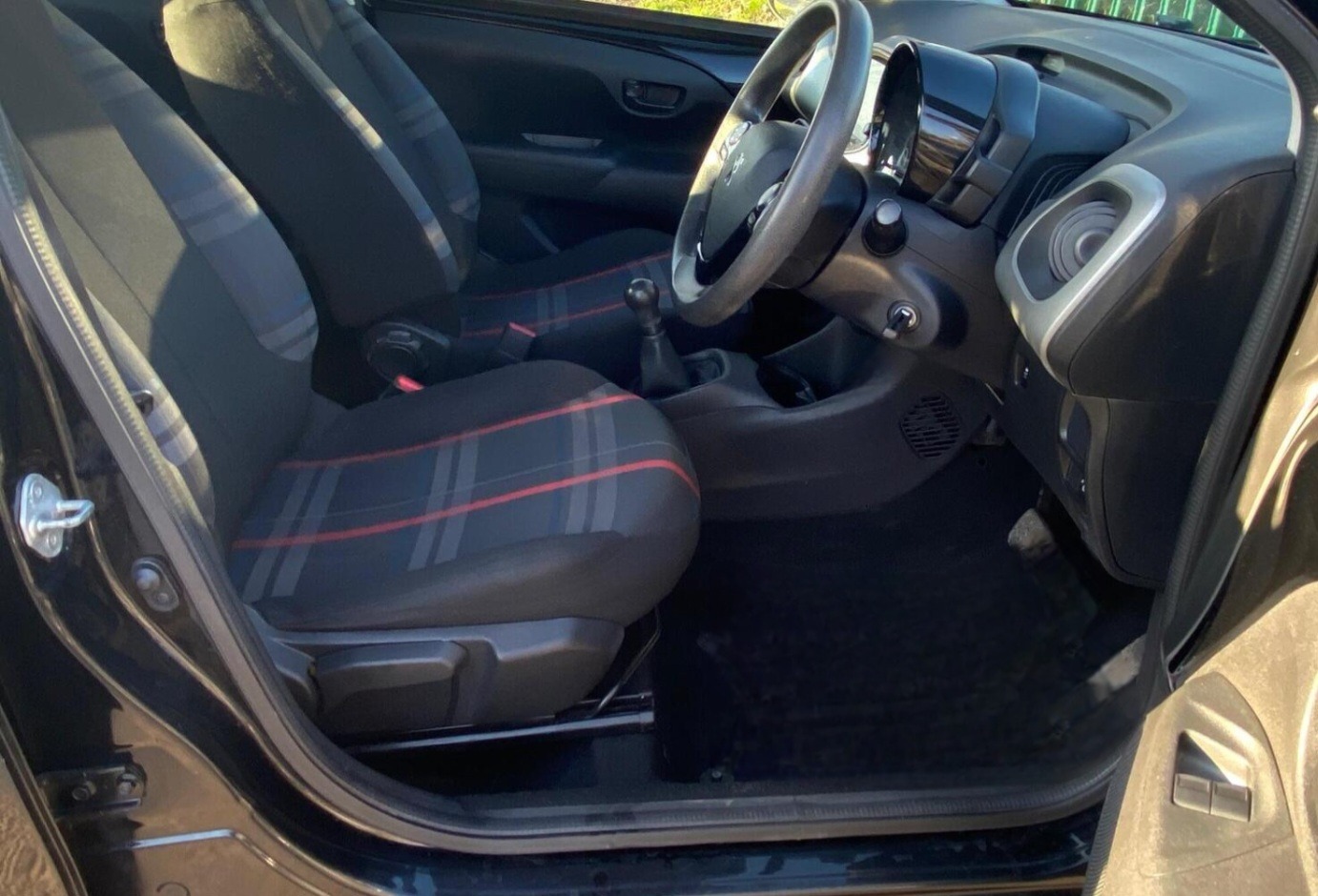 Used Peugeot 108 2015 for sale - 78045334: Photo 5