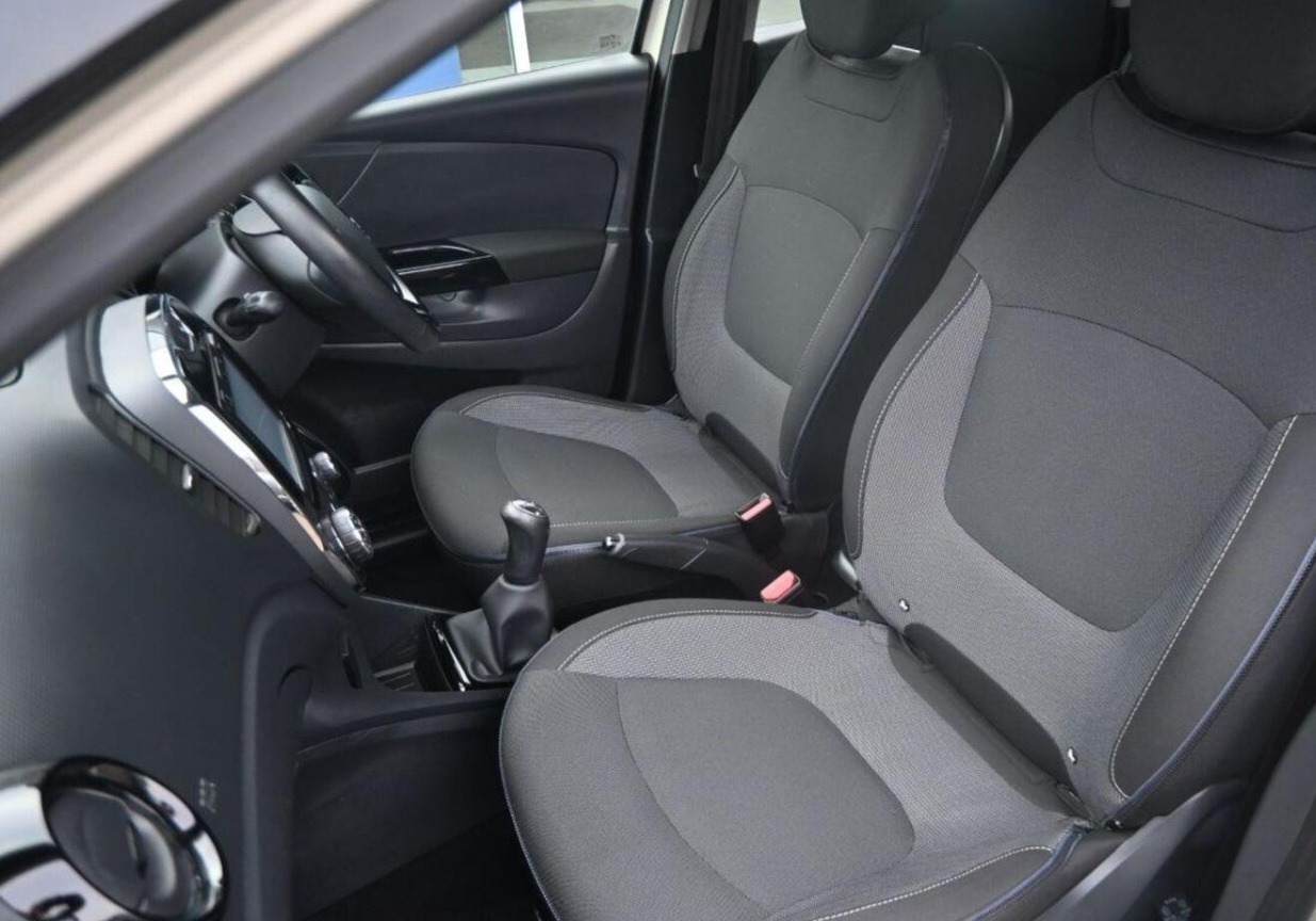 Used Renault Captur 2015 for sale - 78015610: Photo 10