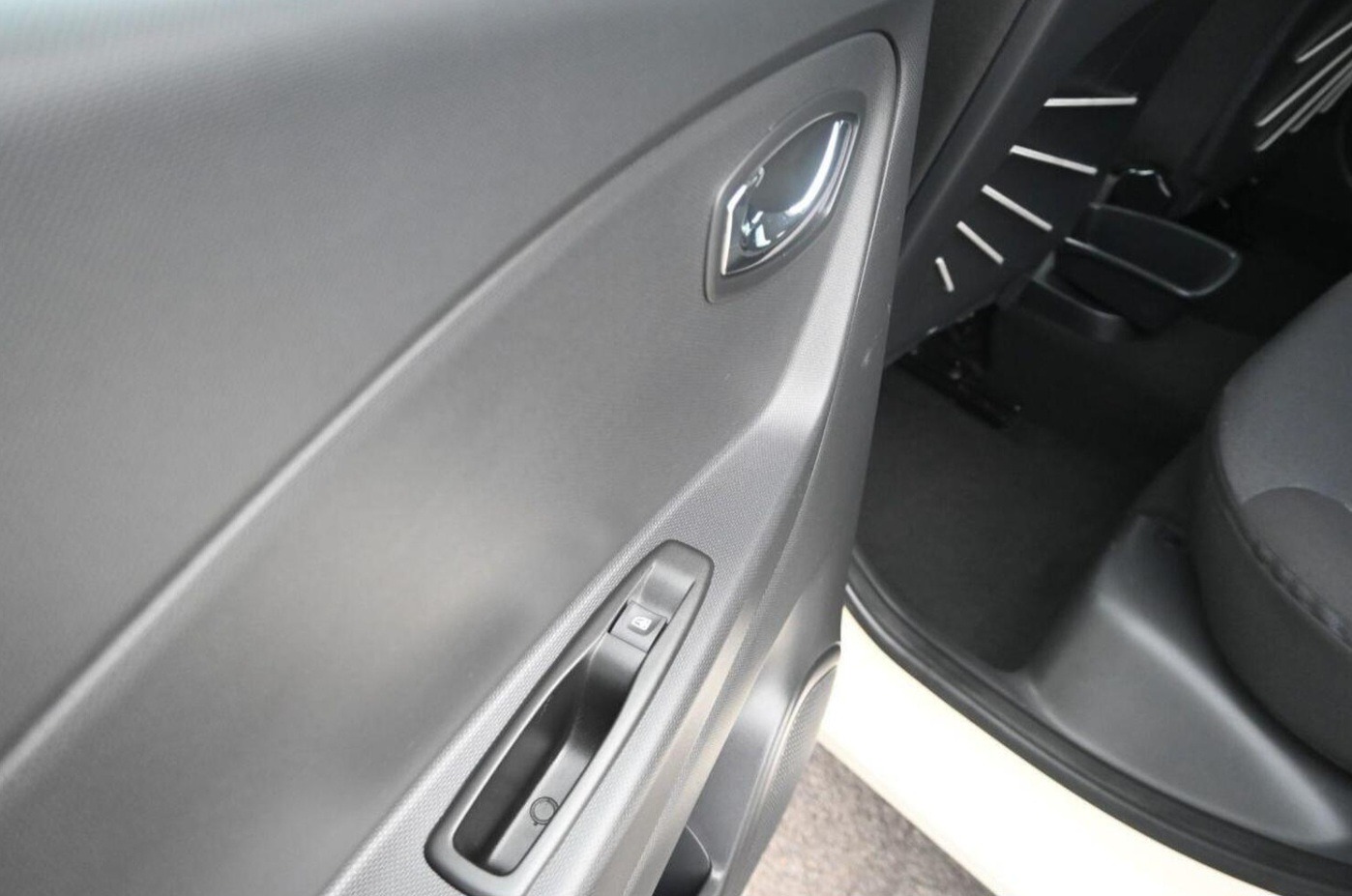 Used Renault Captur 2015 for sale - 78015610: Photo 13