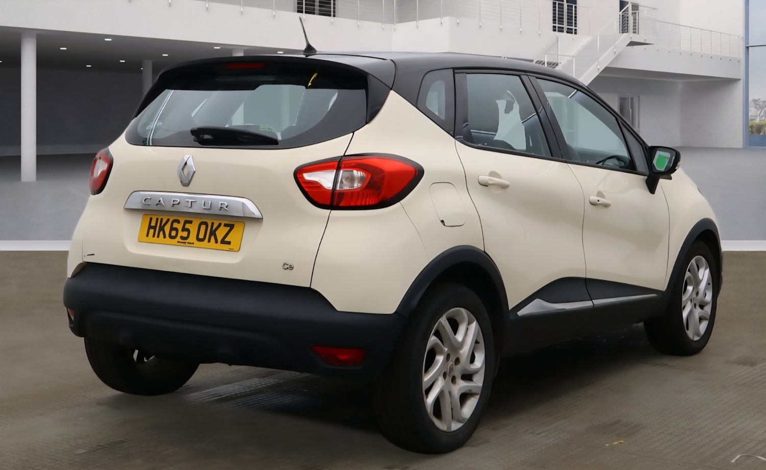 Used Renault Captur 2015 for sale - 78015610: Photo 28
