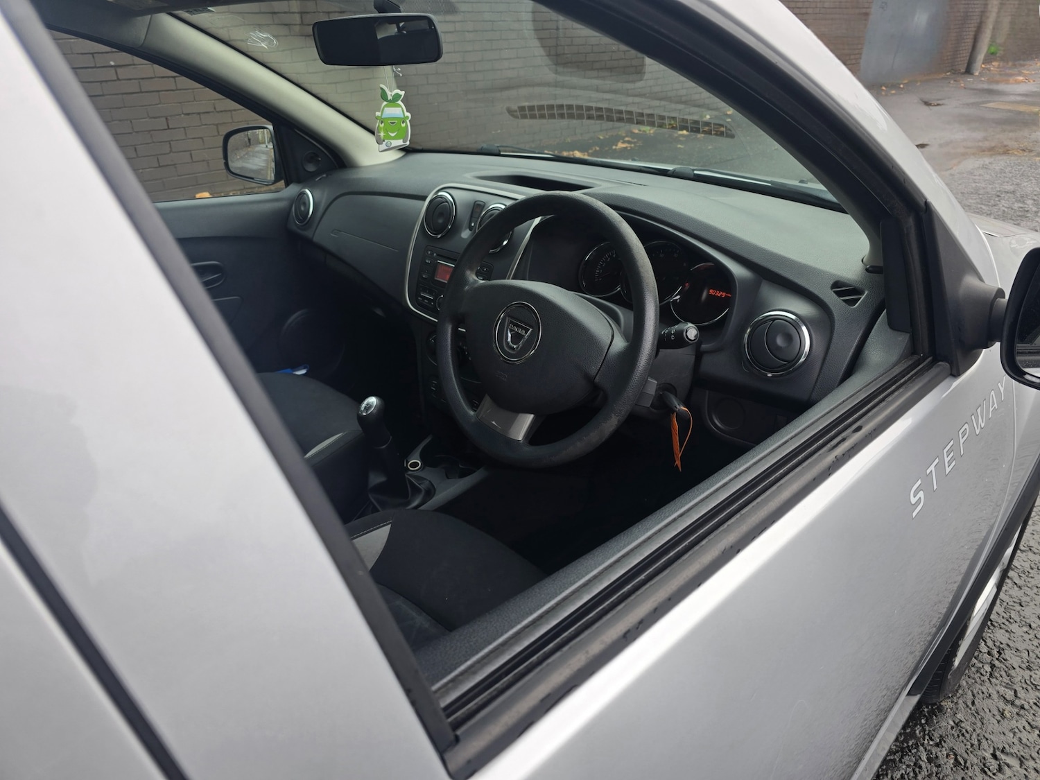 Used Dacia Sandero Stepway 2015 for sale - 76861677: Photo 5