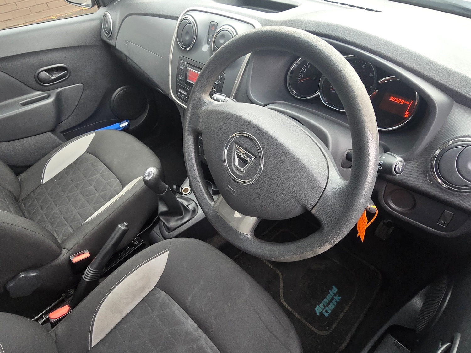 Used Dacia Sandero Stepway 2015 for sale - 76861677: Photo 8