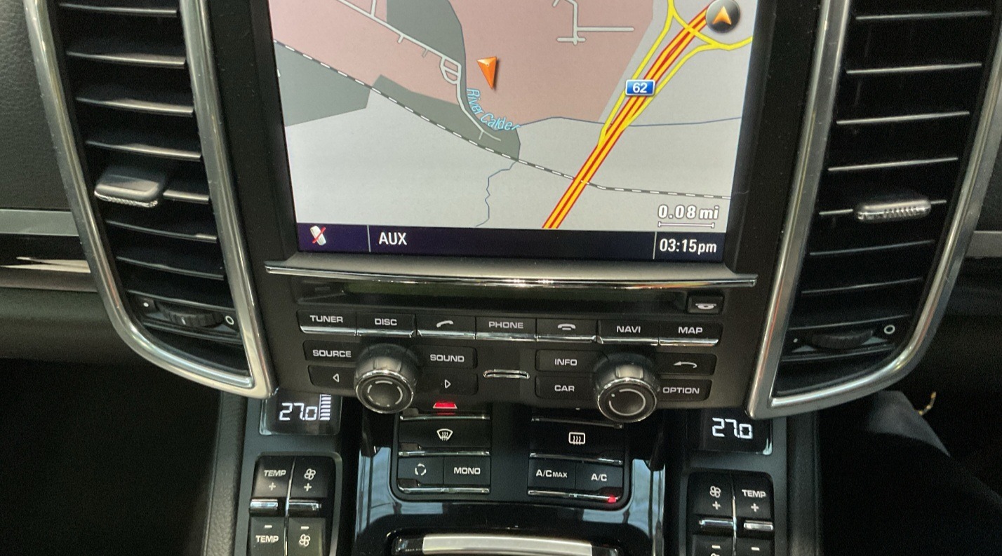 Used Porsche Cayenne 2011 for sale - 77632605: Photo 8