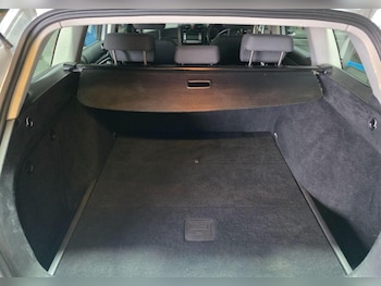 Used Volkswagen Golf 2009 for sale - 77399545: Photo