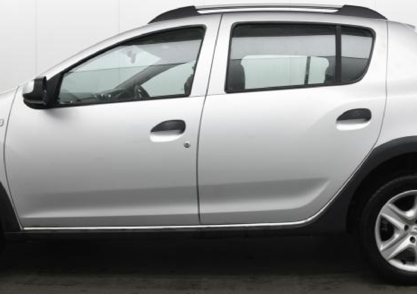 Used Dacia Sandero Stepway 2015 for sale - 77803700: Photo 3