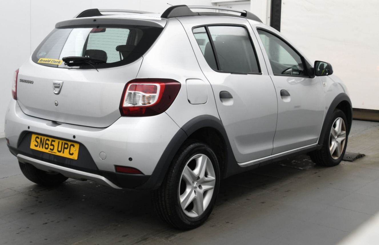 Used Dacia Sandero Stepway 2015 for sale - 77803700: Photo 5
