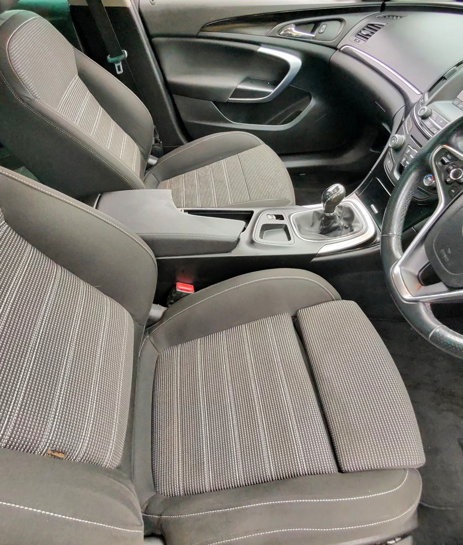 Used Vauxhall Insignia 2014 for sale - 77296907: Photo 6