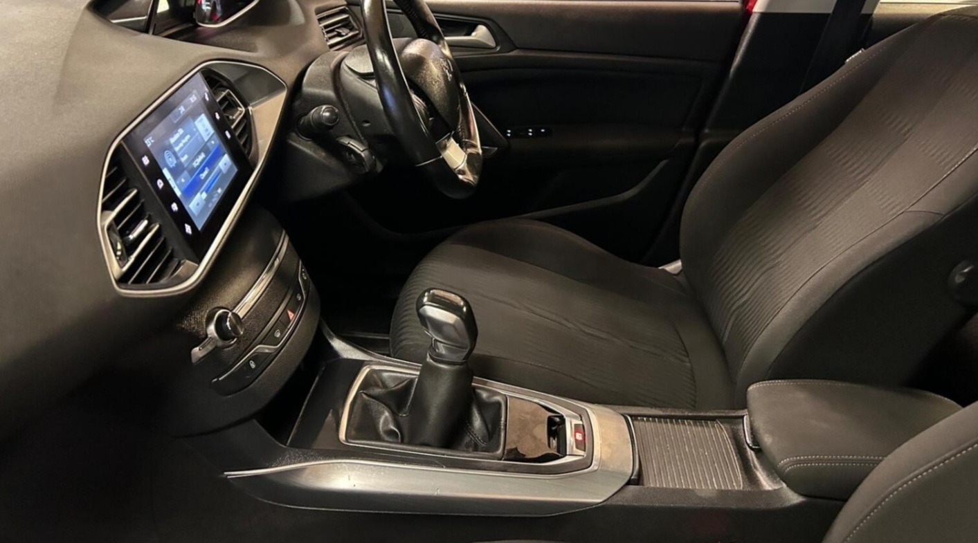 Used Peugeot 308 2016 for sale - 76951456: Photo 10