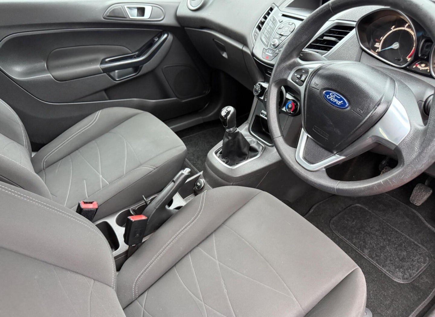 Used Ford Fiesta 2015 for sale - 77298692: Photo 5