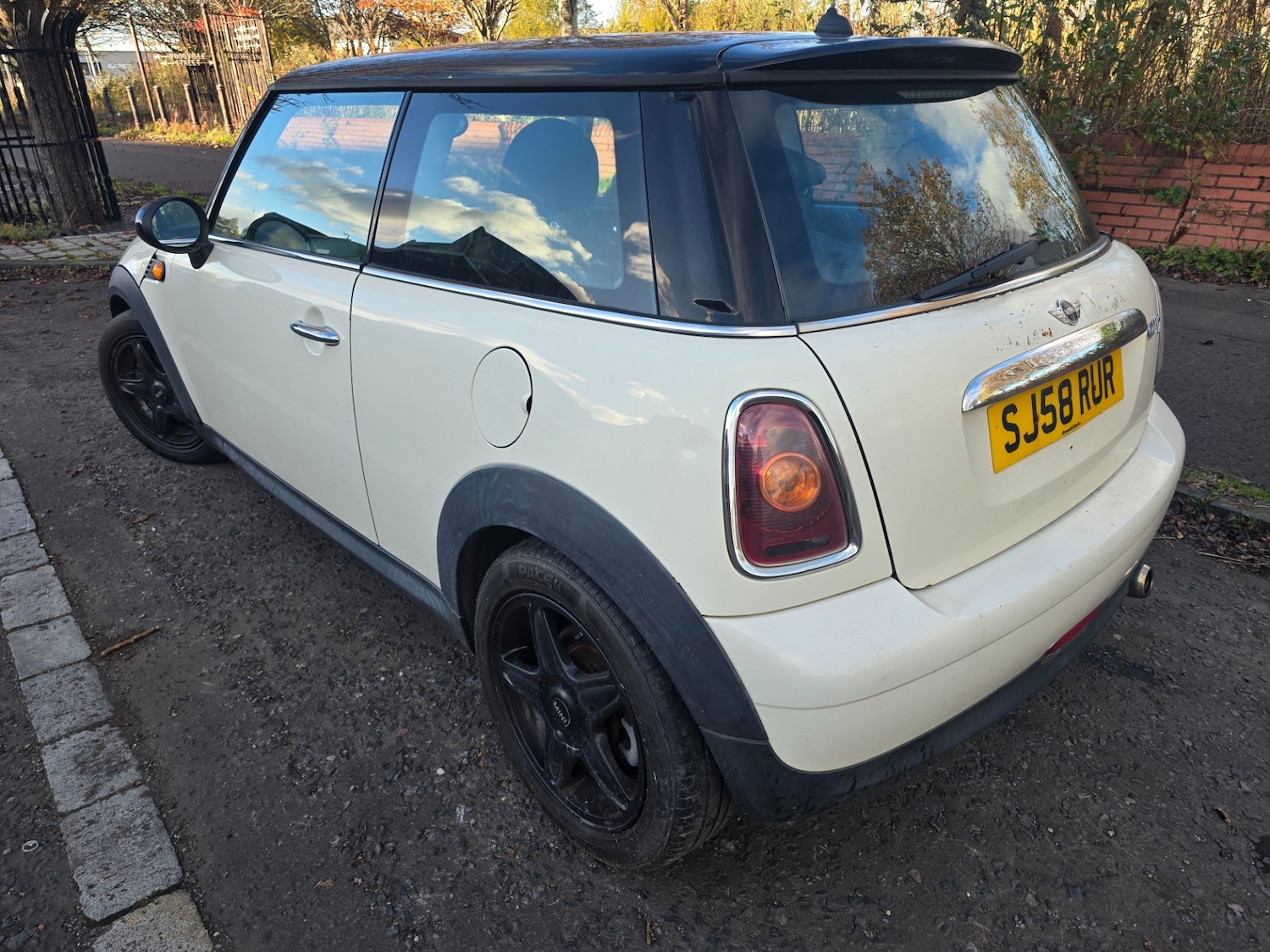 Used MINI Hatch 2008 for sale - 76861936: Photo 3