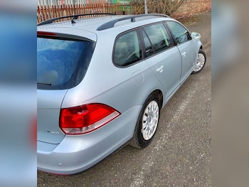 Used Volkswagen Golf 2009 for sale - 77420467: Photo