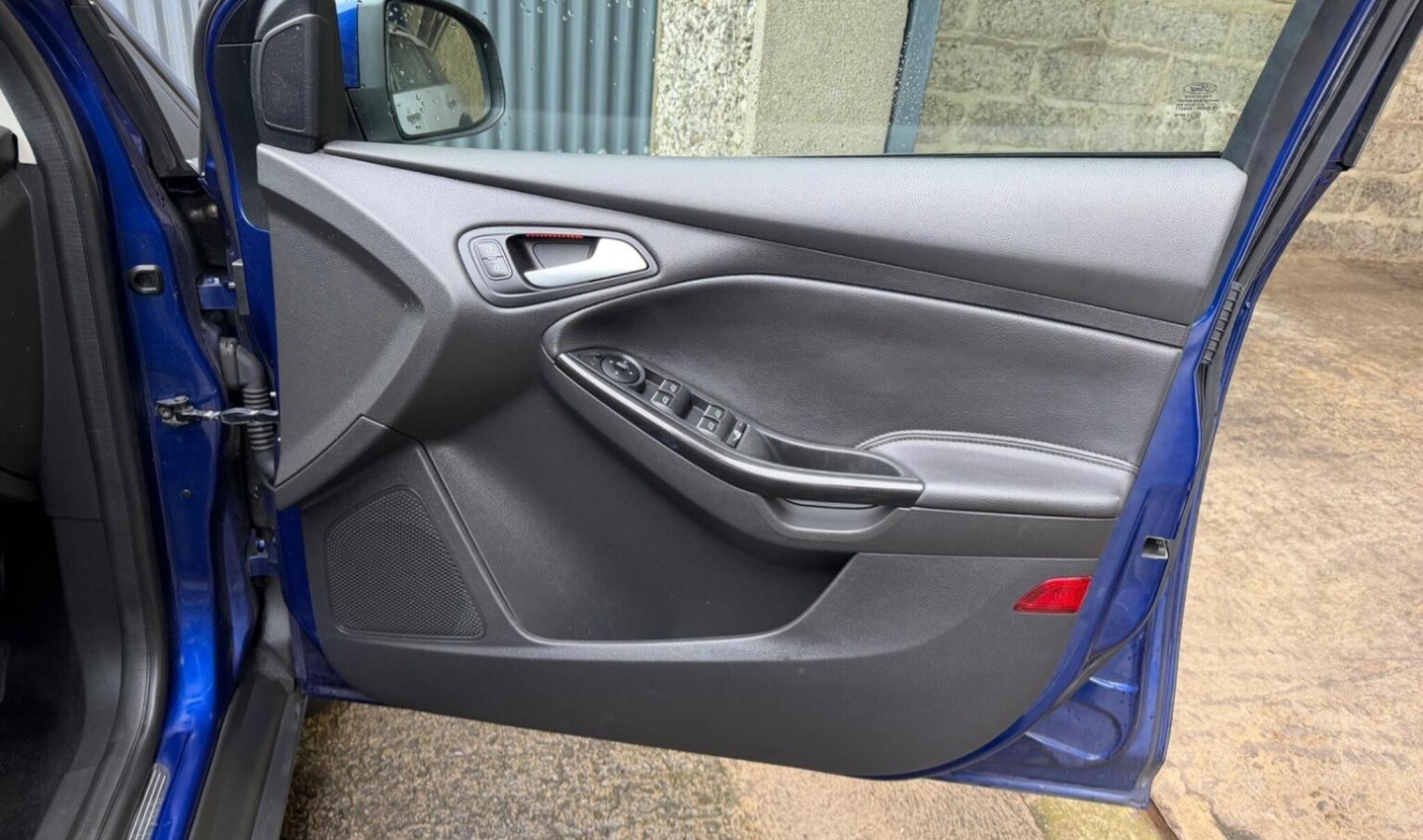 Used Ford Focus 2015 for sale - 78127262: Photo 5