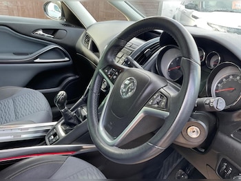 Used Vauxhall Zafira 2014 for sale - 77495138: Photo