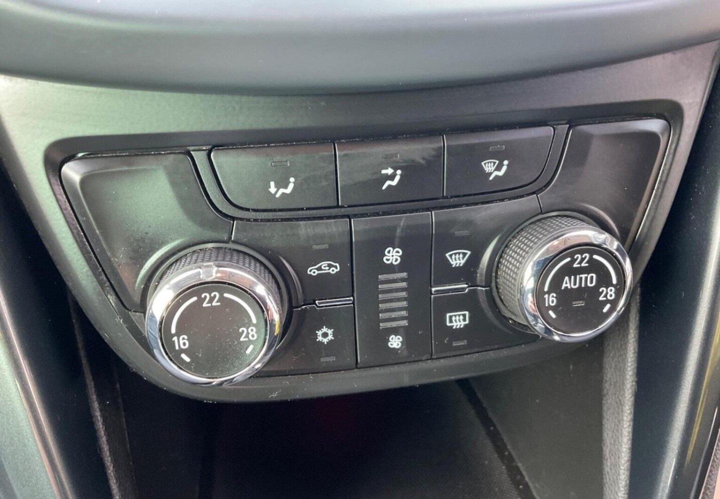 Used Vauxhall Zafira 2014 for sale - 77495138: Photo 9