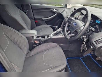 Used Ford Focus 2015 for sale - 77328661: Photo