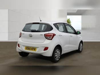 Used Hyundai i10 2016 for sale - 79686760: Photo