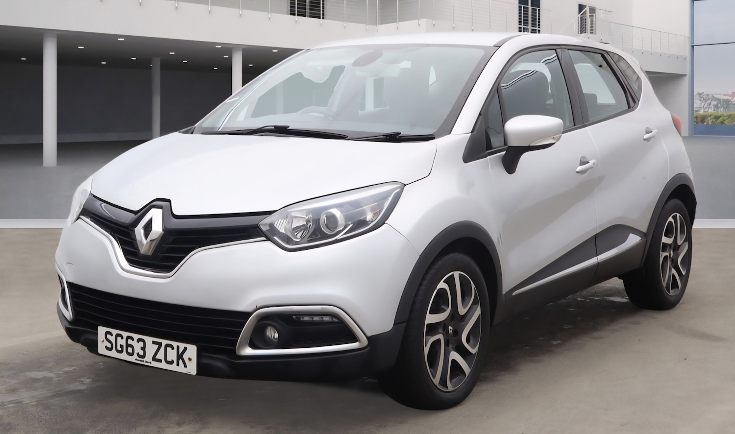 Used Renault Captur 2013 for sale - 77968946: Photo 2