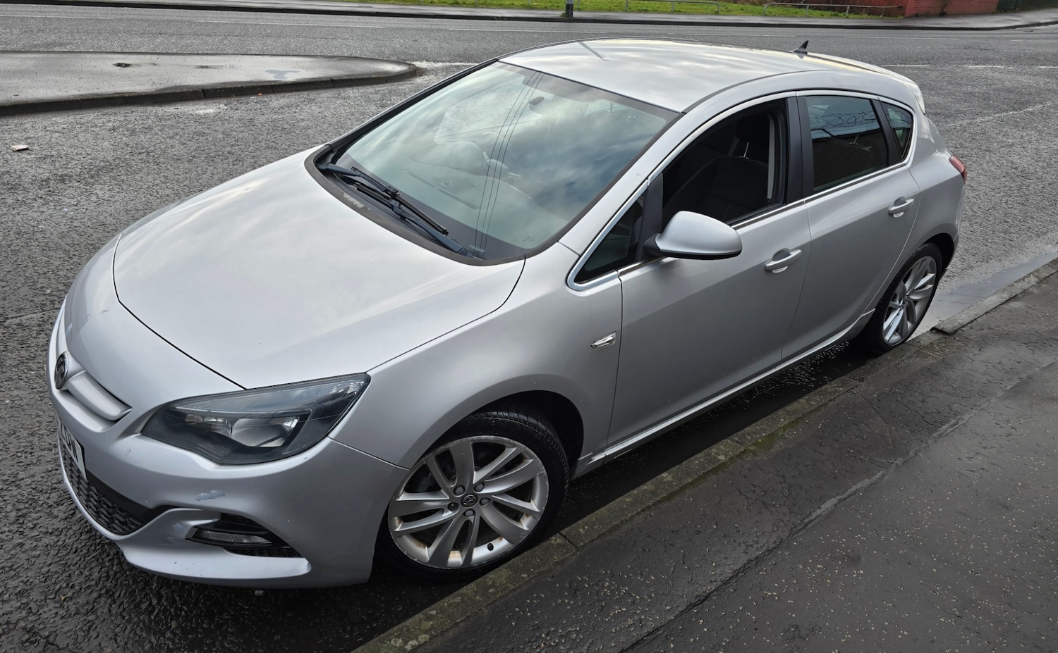 Used Vauxhall Astra 2015 for sale - 77492566: Photo 2